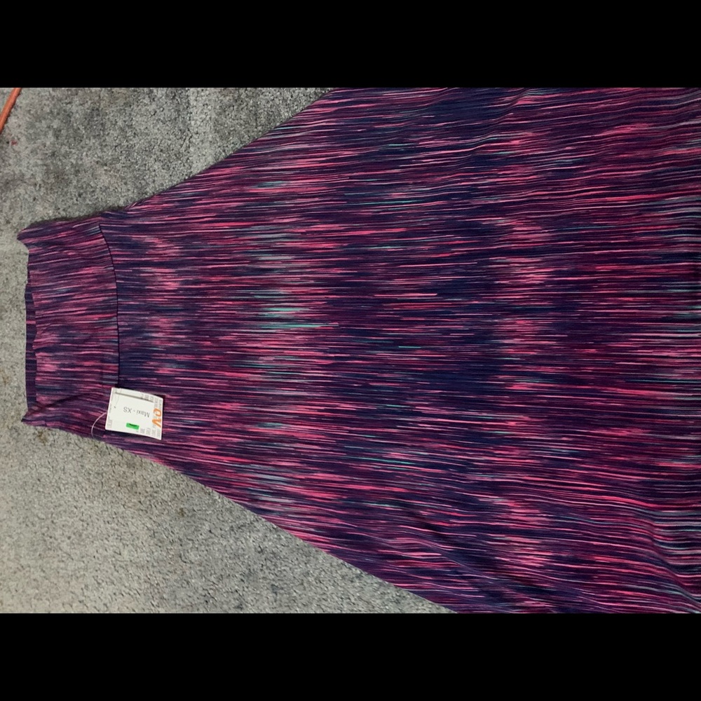 Flowy long skirt